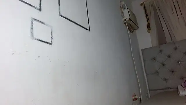 emma walter22 online show from April 2026 08:55:02 PM