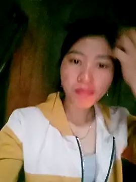 Hiniyk2 online show from February 2026 12:29:02 AM