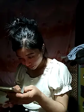 Hiniyk2 online show from April 2026 03:09:01 PM