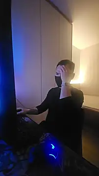 OnlyHand9x online show from February 2026 04:56:01 PM