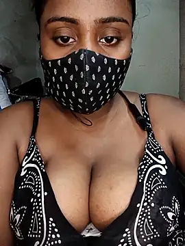 Hotty Nishaa online show from April 2026 07:58:02 PM