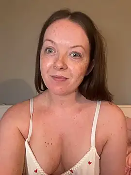 Nova-Vixen online show from April 2026 07:10:01 PM