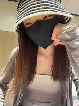 Snapshot of ZJbaby chatting on April 2026 02:14:02 PM ZJbaby online show from April 2026 02:14:02 PM