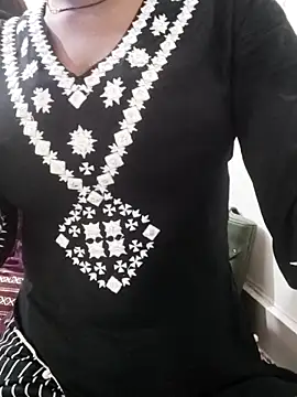 Asnoor khan online show from February 2026 04:42:01 AM