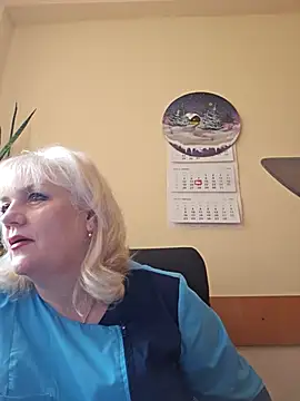 Snapshot of AliceStar333 chatting on March 2026 05:44:01 AM AliceStar333 online show from March 2026 05:44:01 AM