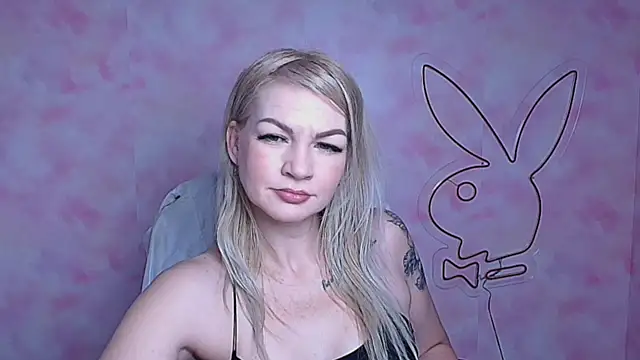 Madonna Fire online show from February 2026 12:42:01 PM