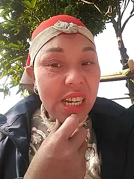 yuyu003 online show from January 2026 02:28:01 AM