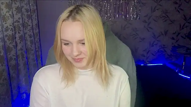 Mia blaww online show from January 2026 06:00:01 PM