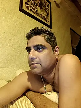 hardnhornybull online show from April 2026 08:58:01 PM