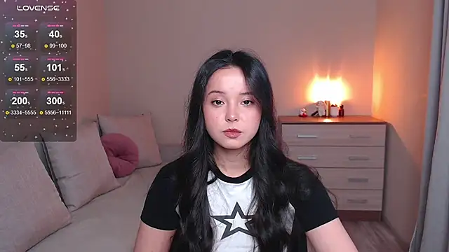 lia hetty online show from October 2025 02:14:02 PM