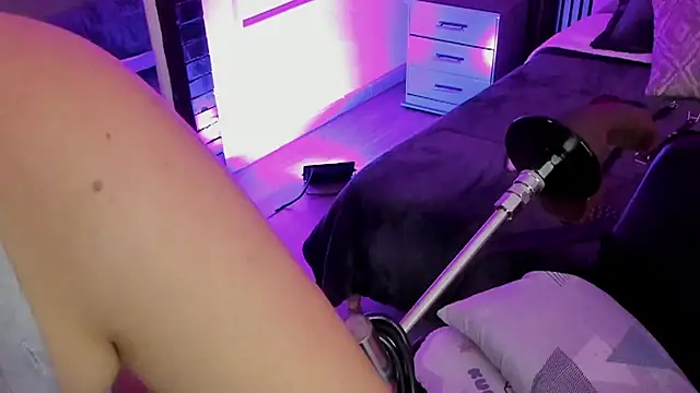 Ariablakee online show from April 2026 08:25:02 PM