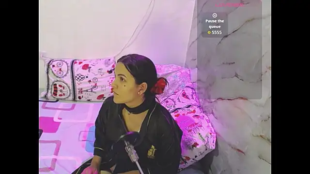 zaraluxx1 online show from January 2026 12:25:01 AM