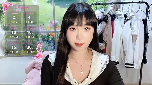 xiaoguai99 online show from March 2026 01:11:01 PM