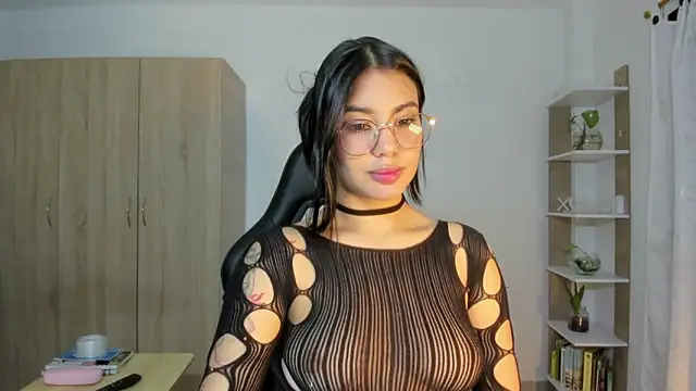 celestes777 online show from January 2026 07:27:01 PM