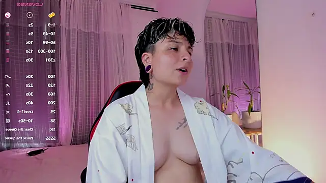 Zury Ramirez online show from April 2026 09:06:02 PM