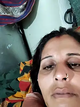 Snapshot of Bhavna8080 chatting on June 2026 05:21:01 AM Bhavna8080 online show from June 2026 05:21:01 AM