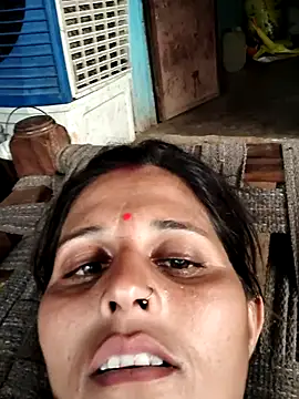 Snapshot of Bhavna8080 chatting on July 2026 01:06:01 PM Bhavna8080 online show from July 2026 01:06:01 PM