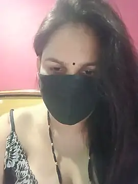 Snapshot of 01Roshani chatting on June 2026 09:07:02 AM 01Roshani online show from June 2026 09:07:02 AM