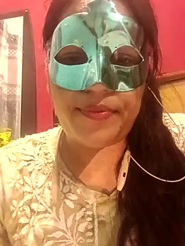 Snapshot of 01Roshani chatting on July 2026 06:43:01 PM 01Roshani online show from July 2026 06:43:01 PM