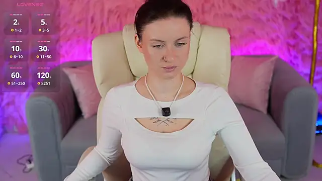 AlexaFleur online show from April 2026 01:09:02 PM