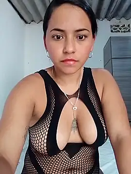 Snapshot of Maliha_21 chatting on May 2026 07:44:02 PM Maliha 21 online show from May 2026 07:44:02 PM