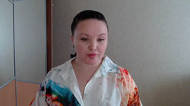 Sabrina Weaver online show from April 2026 09:01:02 AM