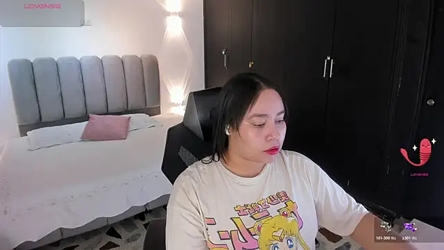 Snapshot of ThaliaBrookss_ chatting on July 2026 04:27:01 AM ThaliaBrookss online show from July 2026 04:27:01 AM