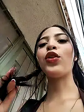 Aitana 2-0 online show from February 2026 08:57:02 PM