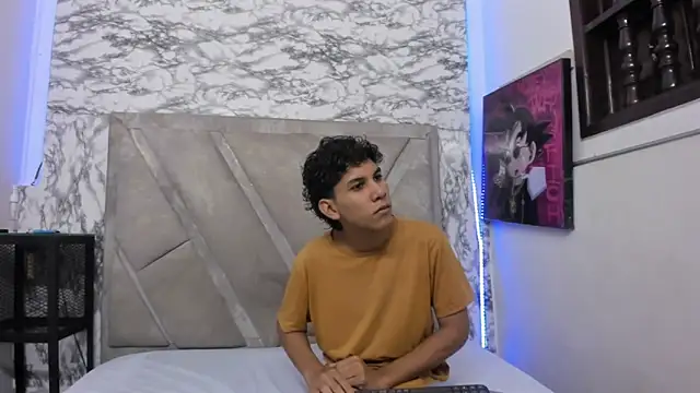 jhonaEstrada online show from January 2026 01:02:01 PM