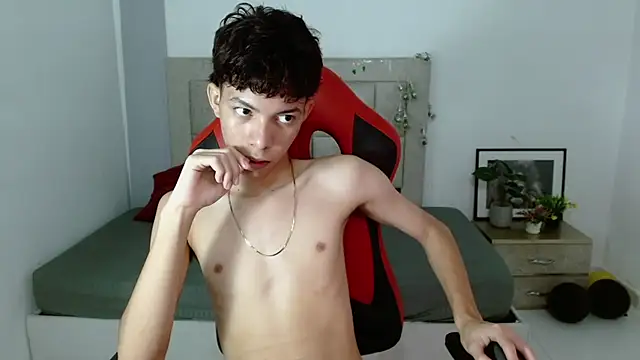 Nico  fox123 online show from January 2026 05:37:01 PM