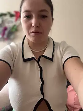 AlexaYvonne online show from February 2026 03:59:02 AM