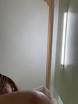 Liness101 online show from February 2026 12:01:02 PM