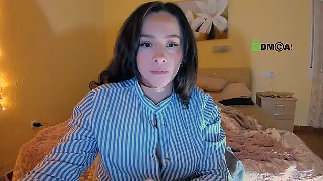 juliiaroberts online show from March 2026 04:30:02 AM