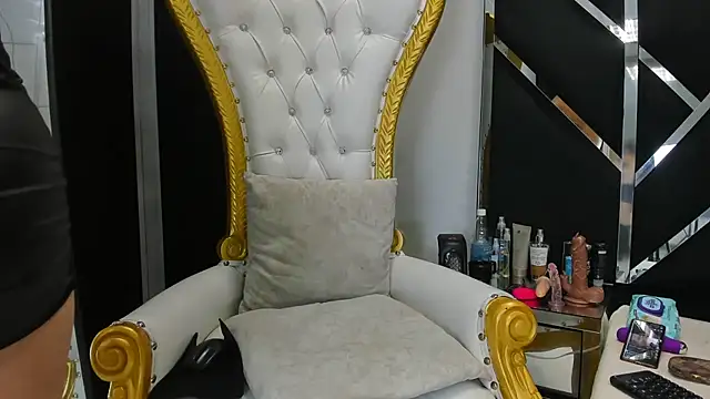 LauraScarlet online show from March 2026 04:05:02 AM