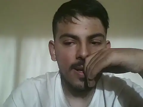 Snapshot of Mateotubbe chatting on June 2026 10:10:01 PM Mateotubbe online show from June 2026 10:10:01 PM