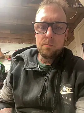 WIDBIGWHITECOCK online show from February 2026 05:12:02 AM