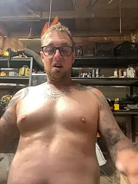 WIDBIGWHITECOCK online show from June 2026 02:48:01 AM
