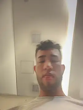 liam bronw online show from May 2026 04:22:01 PM