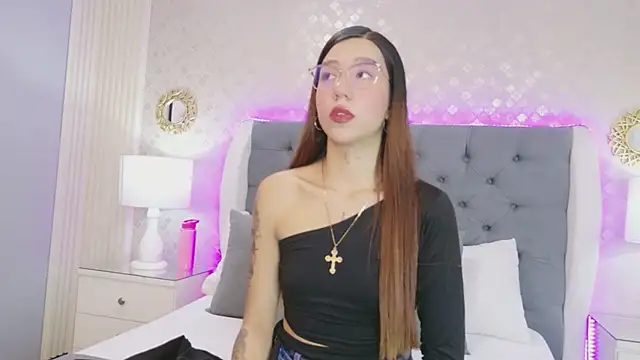 VioletFroost online show from March 2026 07:20:02 PM