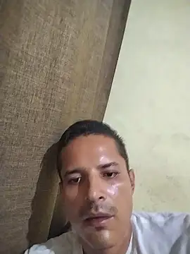 Snapshot of Gracho_25 chatting on June 2026 12:27:02 AM Gracho 25 online show from June 2026 12:27:02 AM