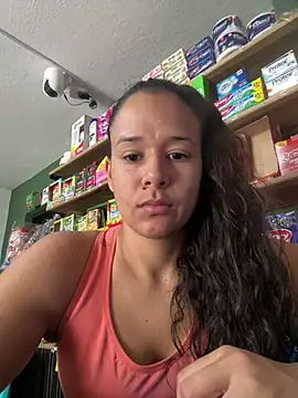 lannabellx online show from February 2026 01:30:02 PM