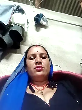 Hot hiuj online show from February 2026 08:01:02 PM