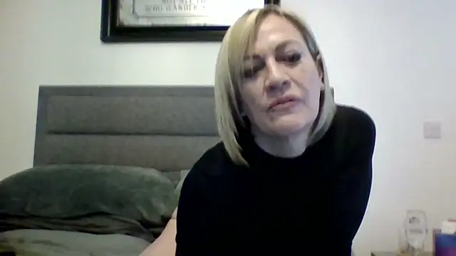 Snapshot of Milfshake227 chatting on April 2026 07:33:02 PM Milfshake227 online show from April 2026 07:33:02 PM