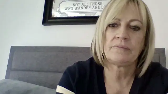 Snapshot of Milfshake227 chatting on April 2026 03:39:02 PM Milfshake227 online show from April 2026 03:39:02 PM