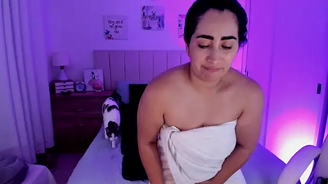 KiimDesire online show from April 2026 03:01:01 AM