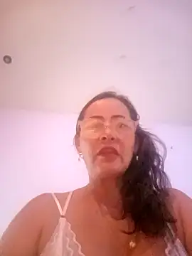 Salome 69 online show from April 2026 07:18:01 PM