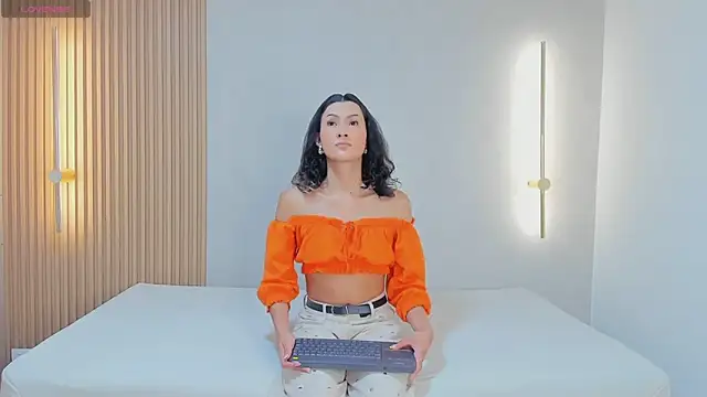 ciara brownn online show from April 2026 10:49:02 AM