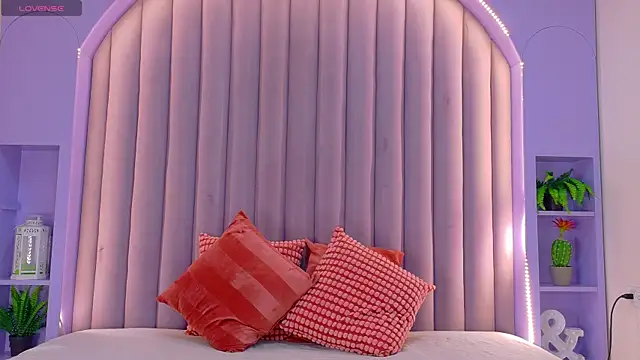 AmberStonne   online show from April 2026 02:45:01 AM