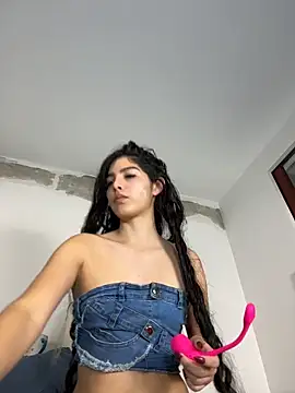 dani bela online show from April 2026 11:38:02 PM