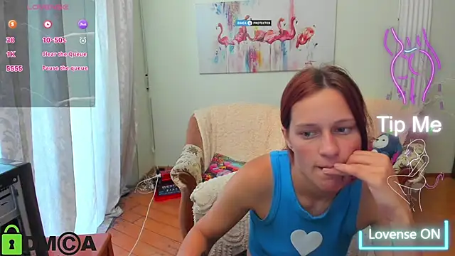 Snapshot of Lily_Viola chatting on June 2026 07:42:01 AM Lily Viola online show from June 2026 07:42:01 AM